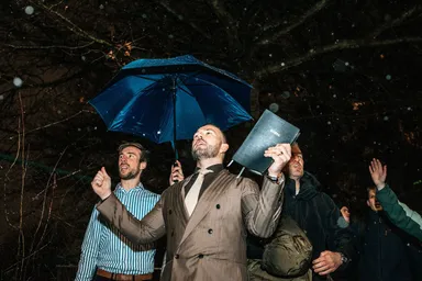 Tom de Wal weer vrij na arrestatie: ‘Een bizarre gebeurtenis’ – felle reacties vanuit christelijke hoek