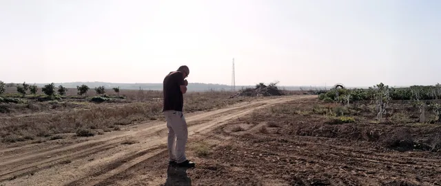 Twee jaar na de aanval van Hamas: Terug naar de kibboets Kfar Aza’.