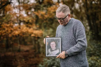 Gé zoekt al veertien jaar naar zijn vermiste schoonmoeder: ‘Kerst hebben we nooit meer gevierd’