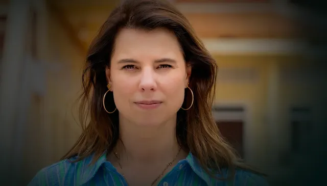 Roos Moggré : boek en Wie is de Mol?.