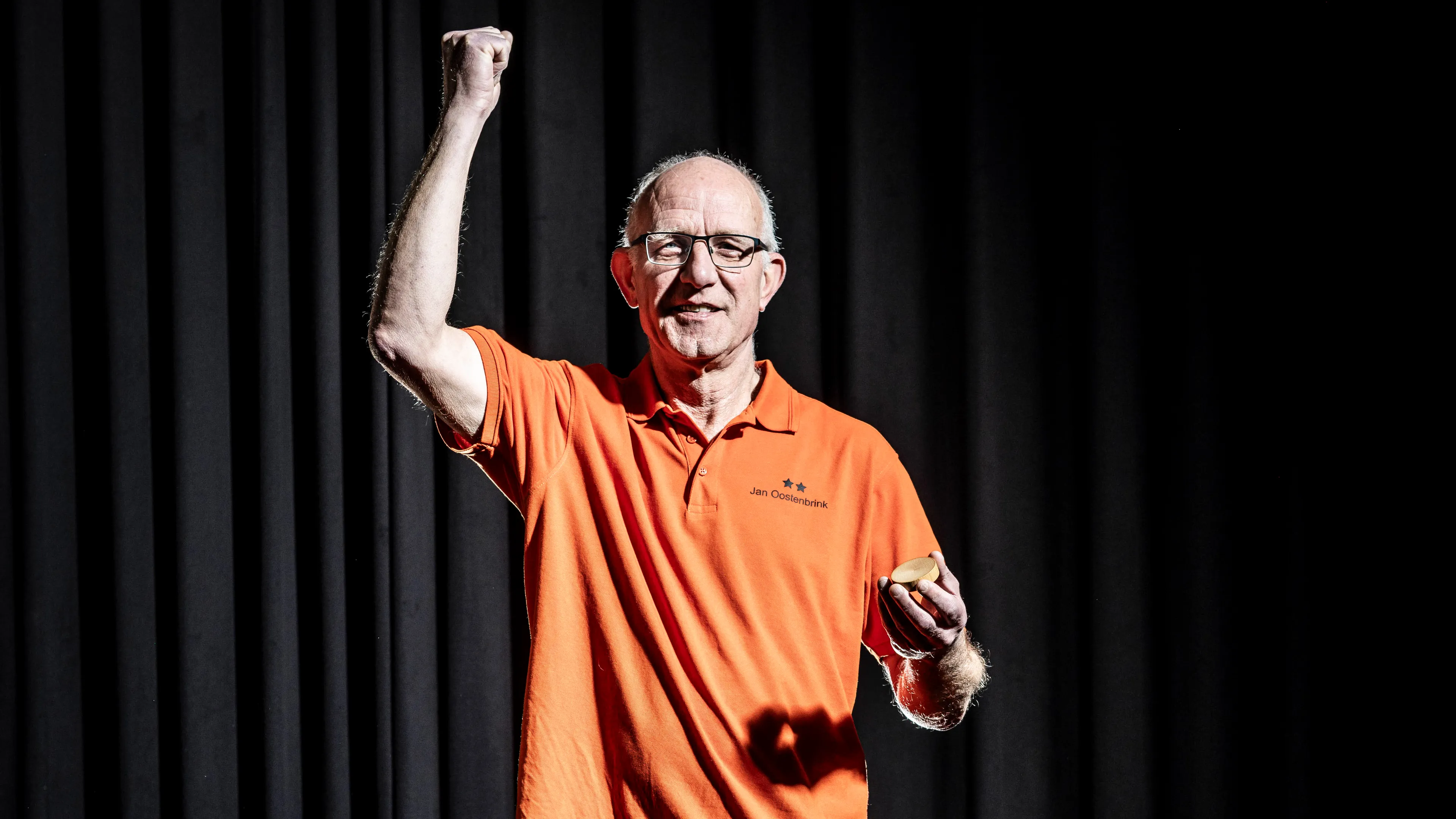 Jan Oostenbrink sjoelt al vijftig jaar op hoog niveau: 'In de WK-finale stond ik tegenover mijn broer'