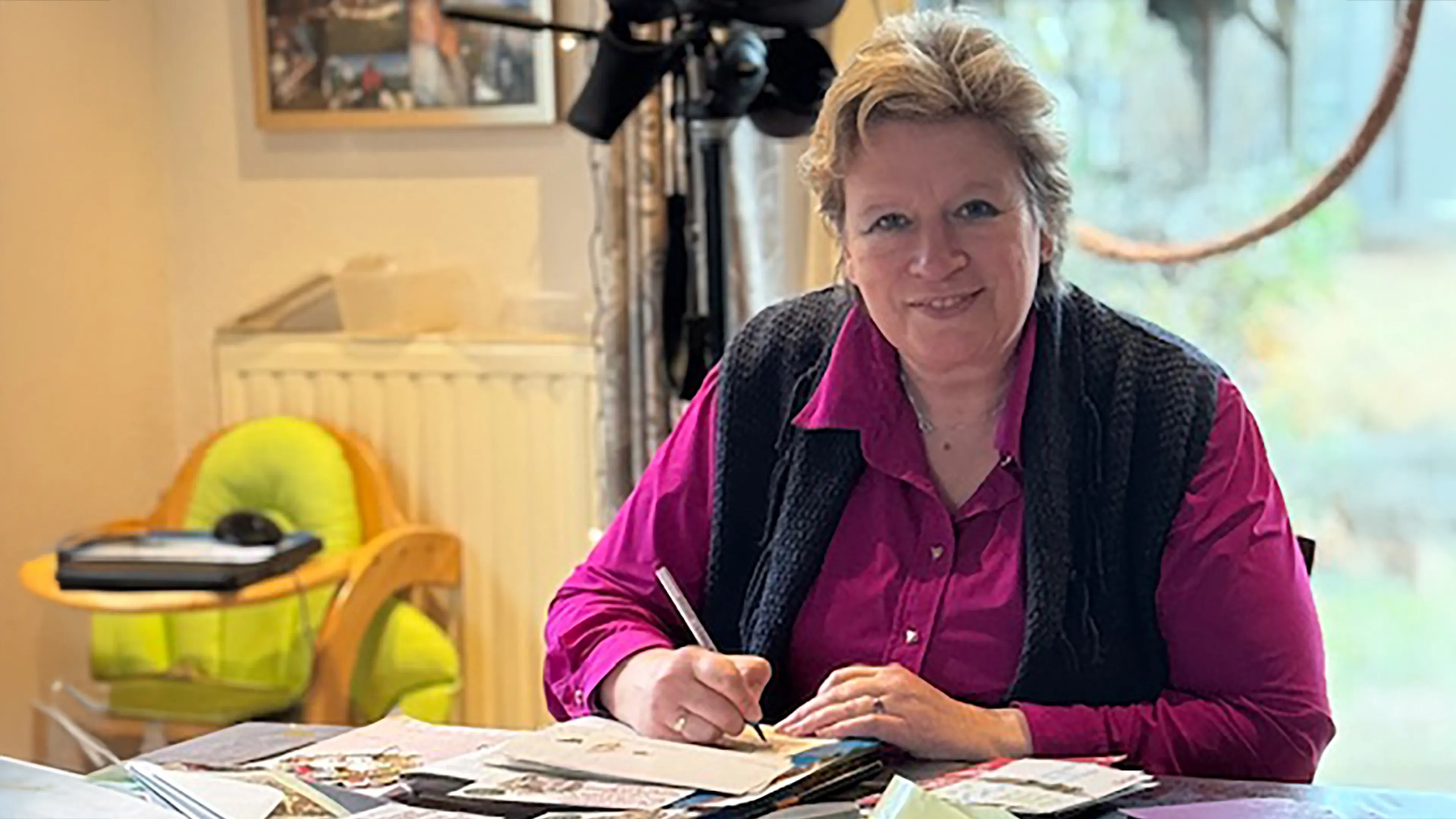 Lida verrast duizenden onbekenden met kaartjes: 'Soms is onverwachte post precies wat iemand nodig heeft'