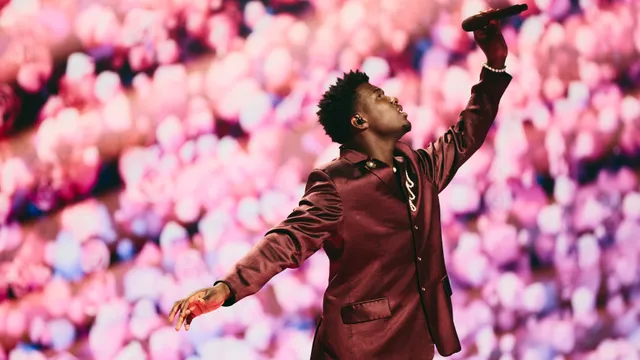 Claude representeert zaterdag Nederland op het Eurovisie Songfestival met zijn song C'est La Vie.