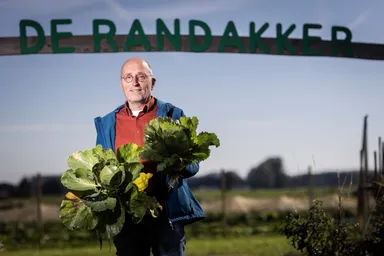 Jan Willem verbouwt groente voor de voedselbank: ‘Ook mensen met weinig geld verdienen goed voedsel'