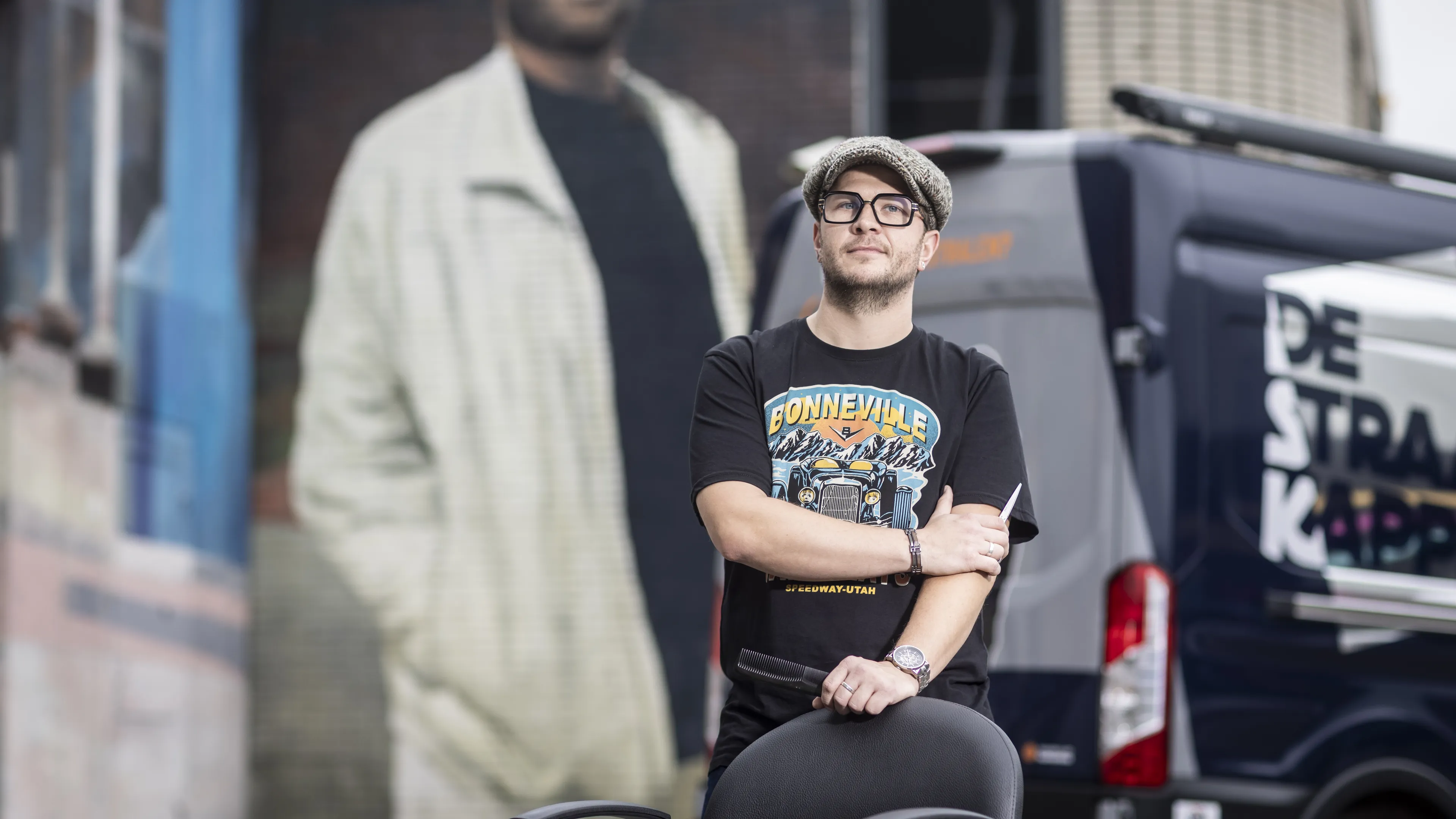 Auke knipt daklozen gratis: 'Ze worden even niet vies gevonden'