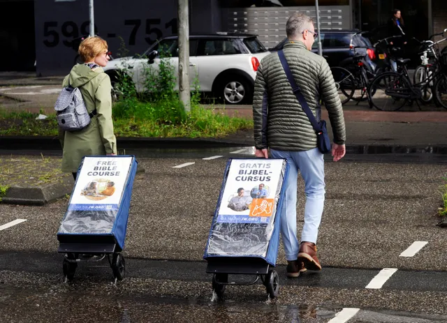 Veldwerk Jehova's: Pioniers.