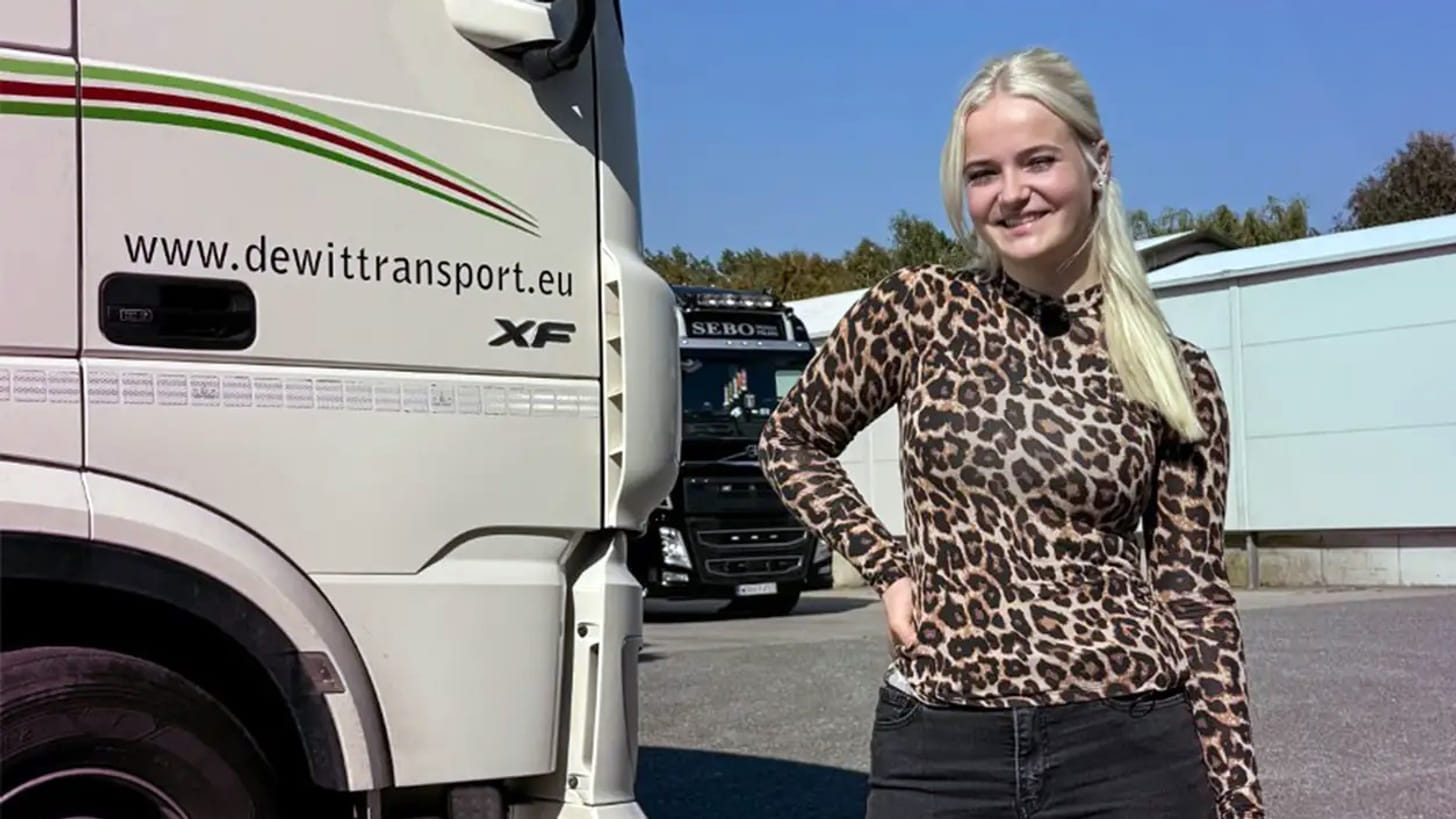 Pieter-Jan kijkt Meiden die Rijden: Rail Away voor mannen met een goudvissenbrein