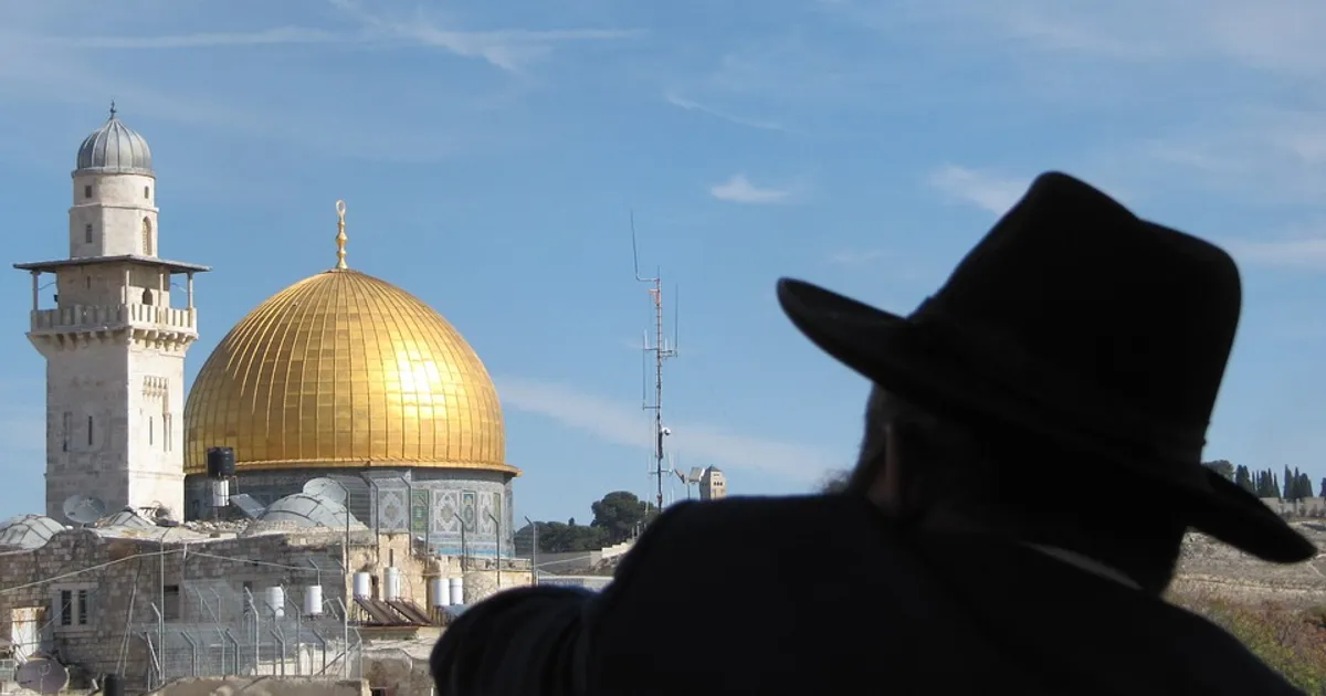 Geloven moslims, Joden en christenen hetzelfde? - EO