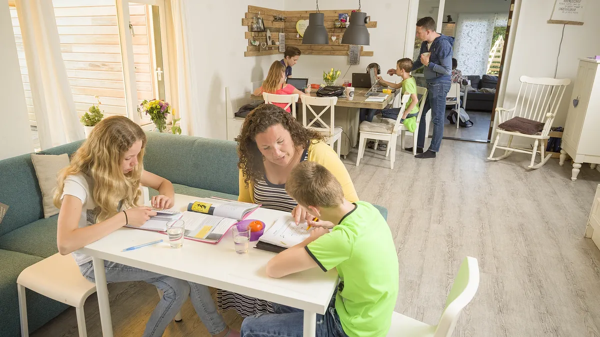 Thuis in een vol of leeg huis - EO