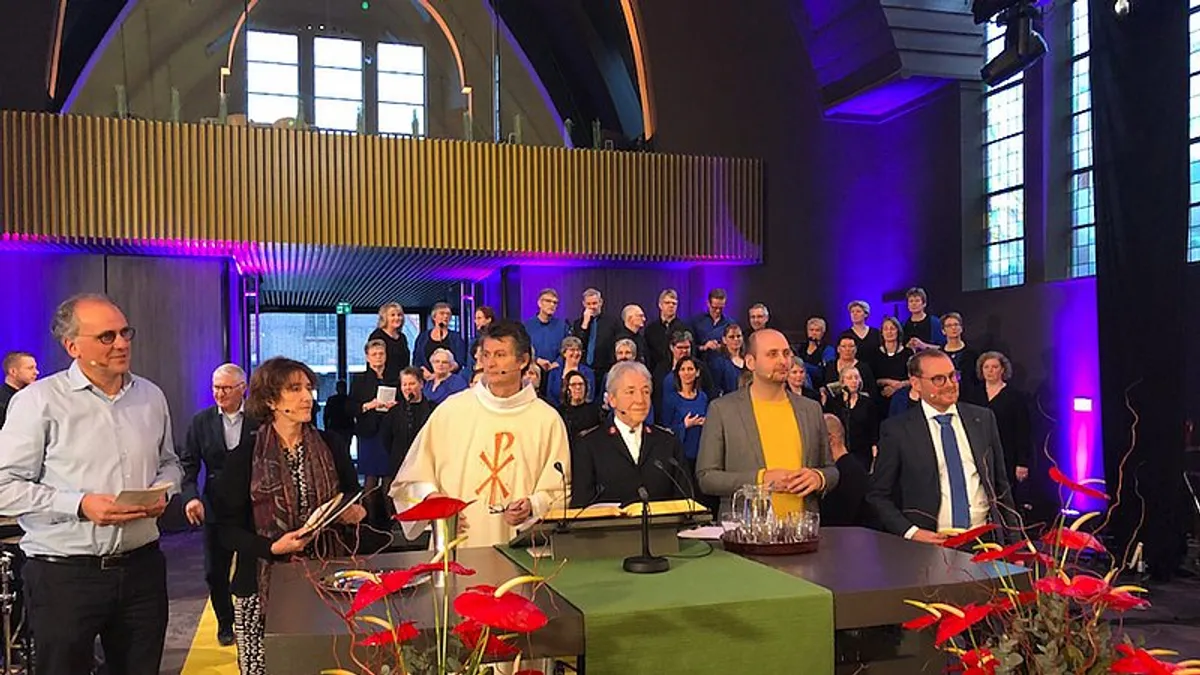 Tv-kerkdienst bij start Week van Gebed: 'Buitengewoon' - EO