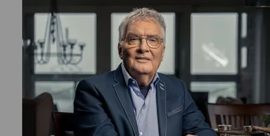 Ds. A. van der Veer: 'De oncoloog zei: 'Blijf preken!''