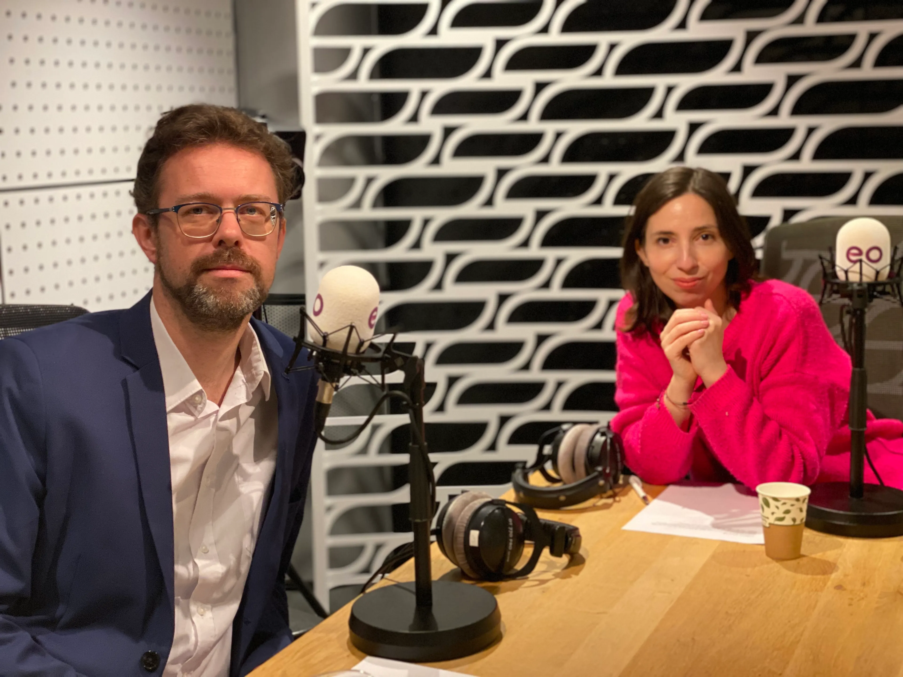 Bart Wallet en Natascha van Weezel in nieuwe podcast Wallet & Van Weezel