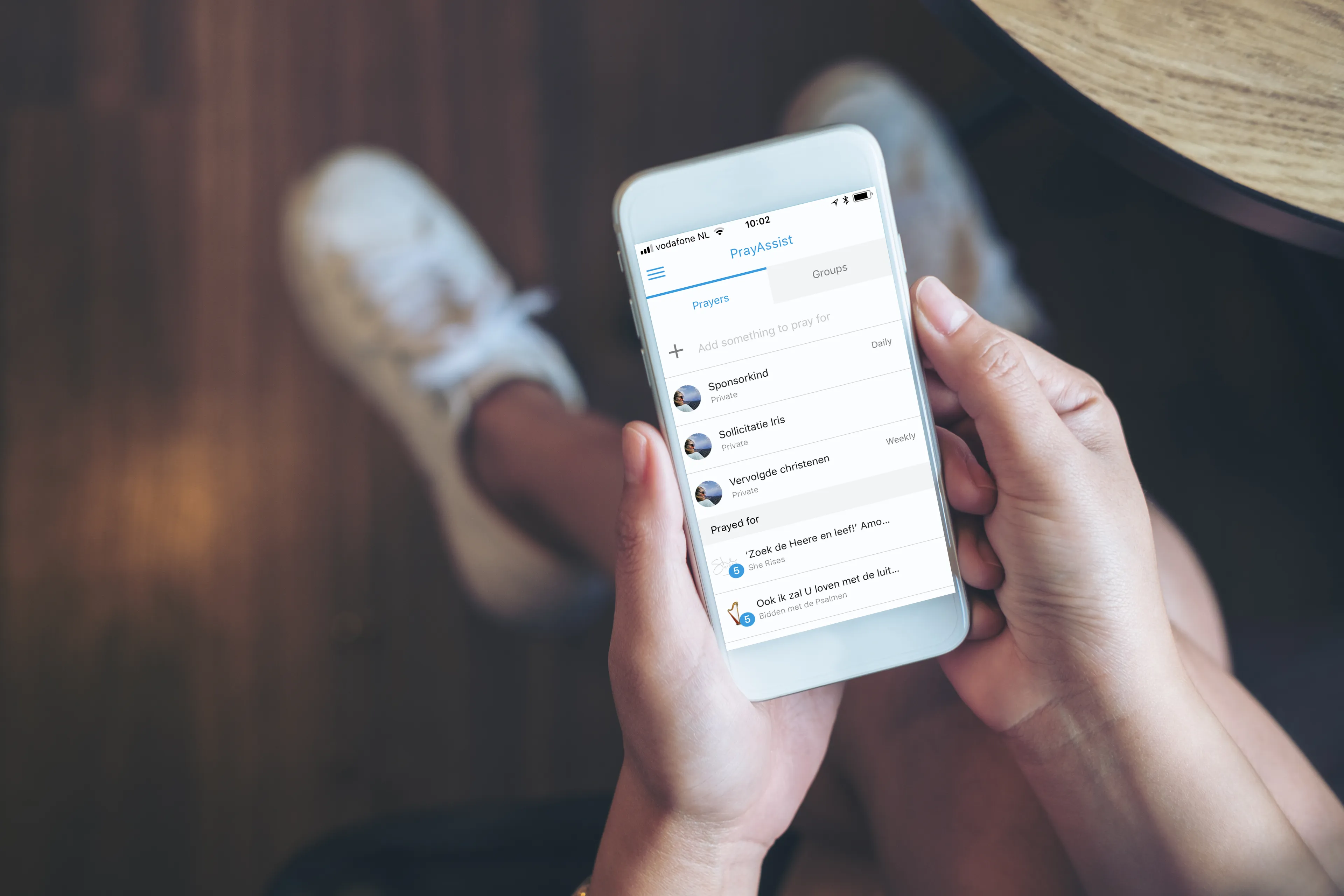 Bidden met een app, werkt dat?