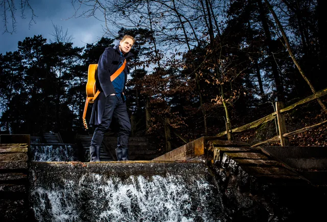 Singer Songwriter Matthijn Buwalda in De Beste Zangers 2024.