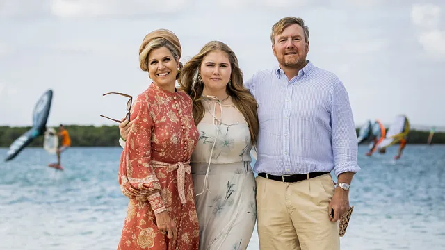 Blauw-Bloed-verslaggever Jan Wagter zag Amalia opbloeien tijdens haar Caribische trip. "Ze heeft als kroonprinses meer gezicht gekregen.".
