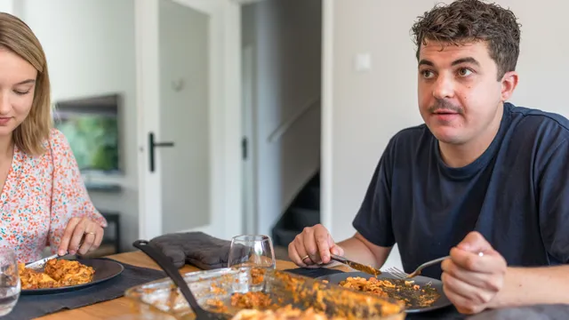 Joachim en Nadine, een pasgetrouwd stel uit Gouda, doen mee met Thuisgekookt.