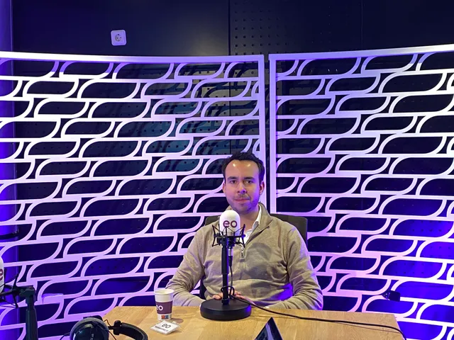 Ramon Roks stopte met zijn priesteropleiding om zijn geaardheid.