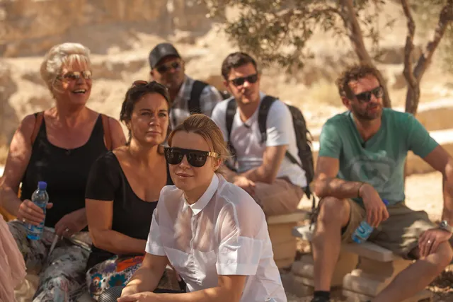 Bekende Nederlanders in de voetsporen van Jezus.