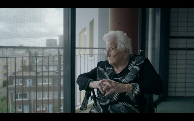 Eenzaamheid en stilte in 'Wie kent mij nog?'.