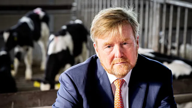 Wat houdt onze koning uit zijn slaap? Waarvan zou Willem-Alexander wakker (moeten) liggen? Een interview met royaltykenner Arjan Mitzer van Blauw Bloed.