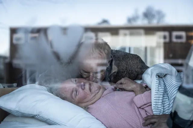 Toporganist Bas de Vroome is mantelzorger.