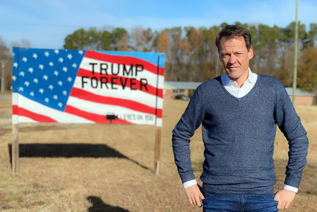 Tijs van den Brink: God, Jesus, Trump!.