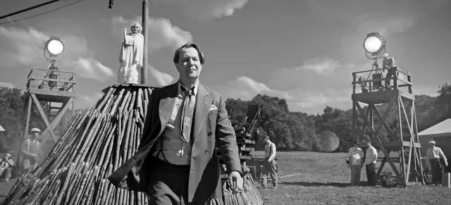 MANK (2020)
Gary Oldman as Herman Mankiewicz and Amanda Seyfried as Marion Davies.
NETFLIX.