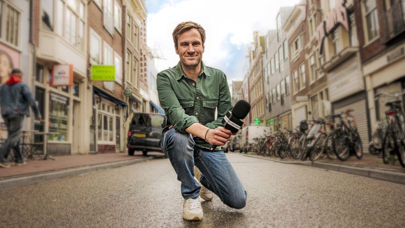 Roel Maalderink neemt media op de hak in nieuw seizoen 'Plakshot'