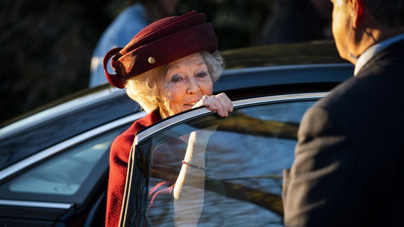 Royals en mobieltjes: Beatrix heeft genoeg aan vier knoppen