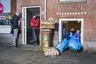 Weggeefwinkel Yess deelt niet alleen brood uit, maar ook een glimlach